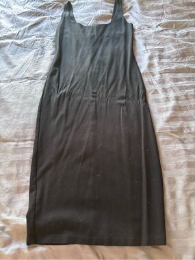 Classic Black Sleeveless Bodycon Dress